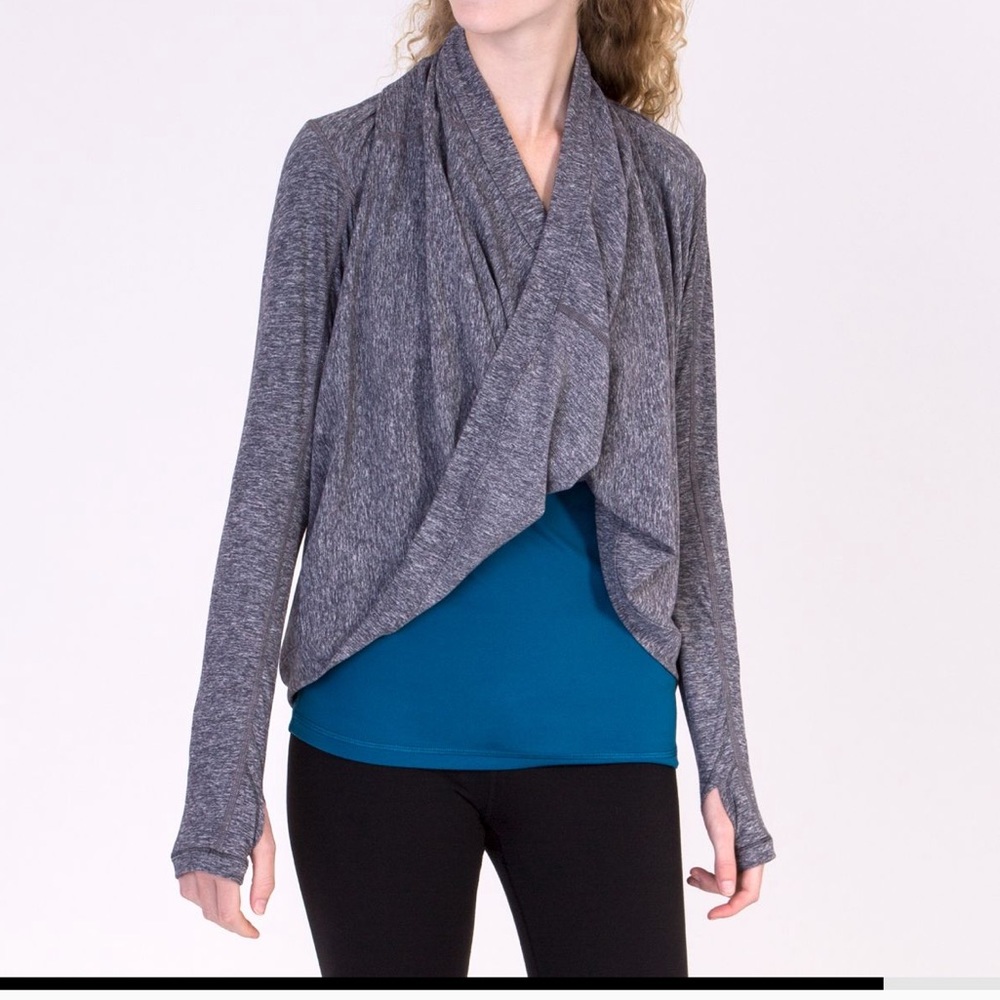 Four Count Shrug - Picture 5 of 8